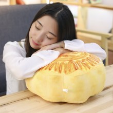 仿真月饼抱枕靠垫毛绒玩具创意搞怪中秋礼物送男孩女生同学玩偶